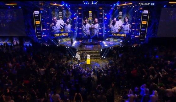 在 YaLLa Esports 的2025-26赛季中更新；