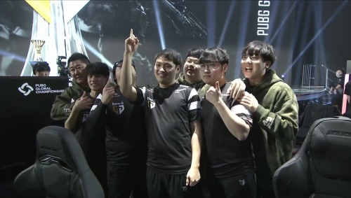 Knight：LCK的四个中单从对线开始就具有攻击性，需要时刻小心